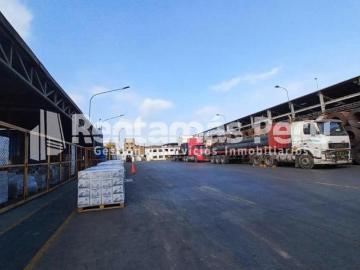 Local Industrial en Venta de 2,704 m2 Av. Argentina Callao