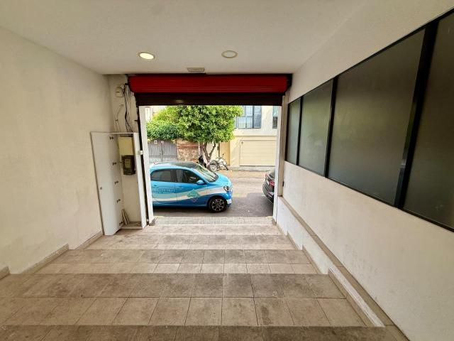 Local industrial esquinero de 300 m2 en Ocata, listo para dar forma a tu próximo proyecto
