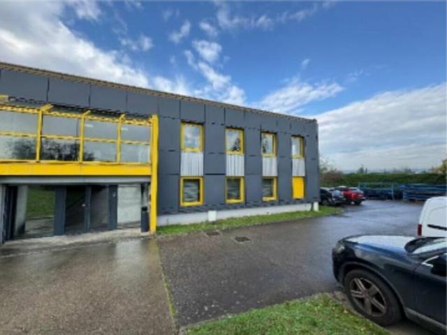 Local industriel à vendre Balan Proximité A42 et A432