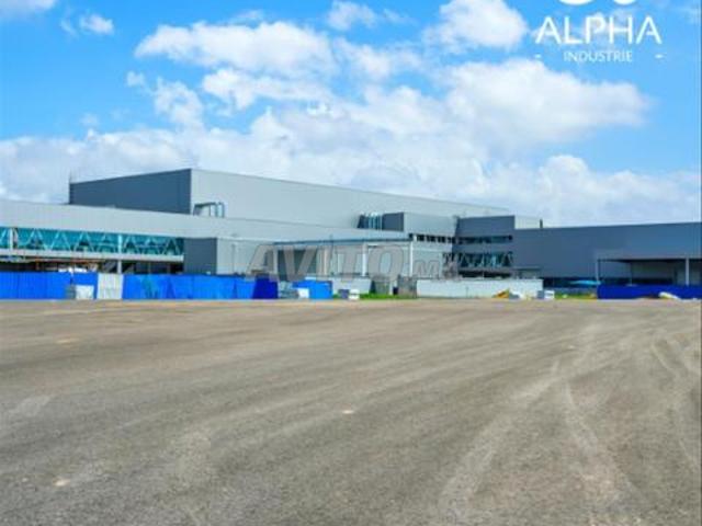 Local industriel et logistique pour location