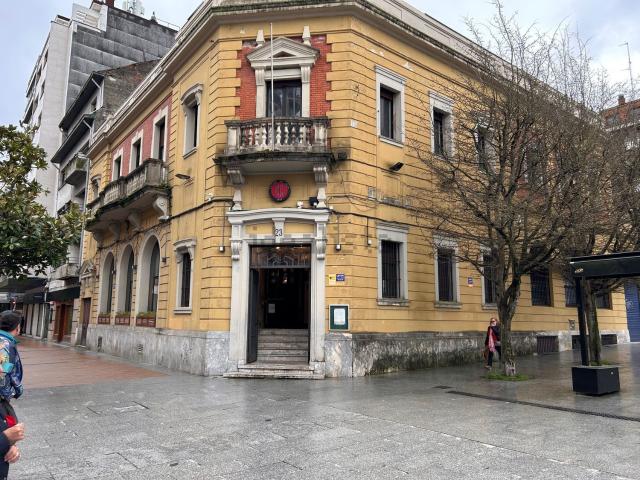 Local, Irun