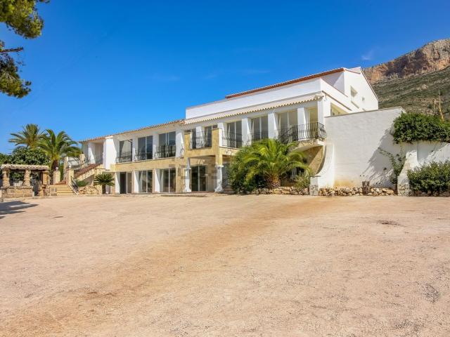 Local, Jávea/Xàbia
