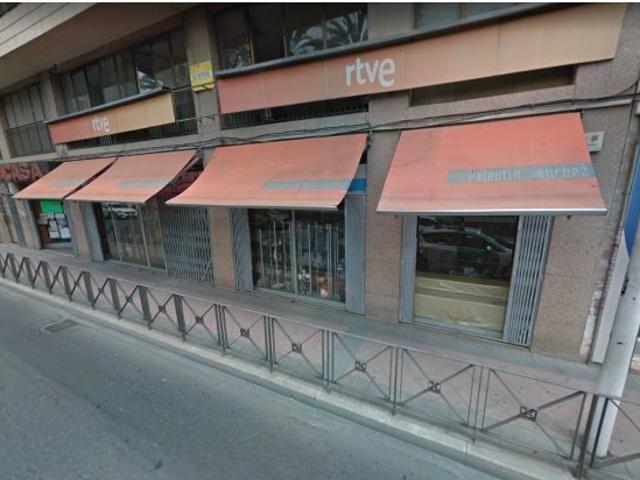 LOCAL JUAN CARLOS I. GRAN SUPERFICIE