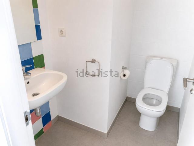 Local, L&apos Aldea