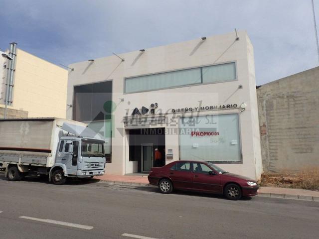 Local, La Vall d&apos Uixo