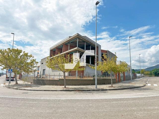 Local, La Vall d&apos Uixo
