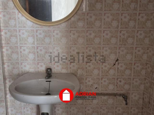 Local, La Vall d&apos Uixo