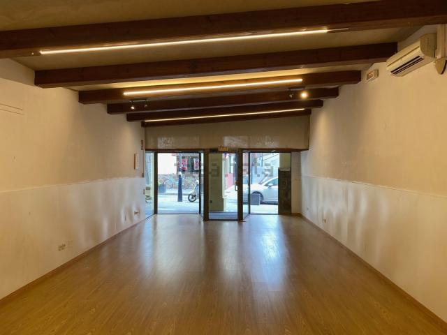 Local, La Garriga