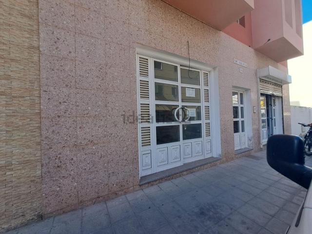 Local, La Oliva