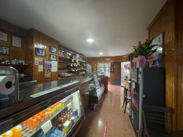 Local, La Oliva