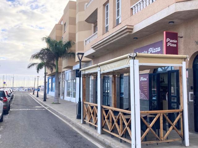 Local, La Oliva