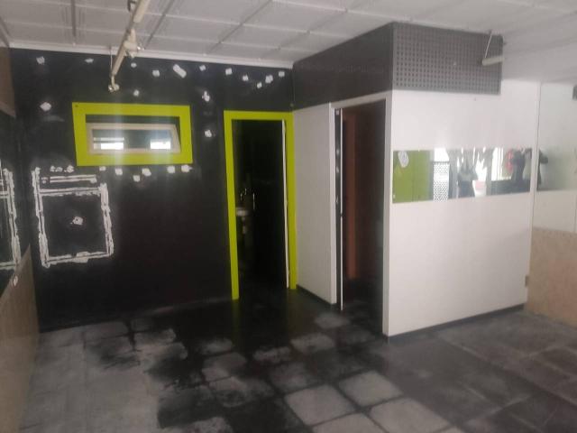 Local listo para despachos, peluqueria y otros negocios cerca del centro
