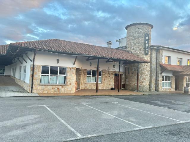 Local, Llanera