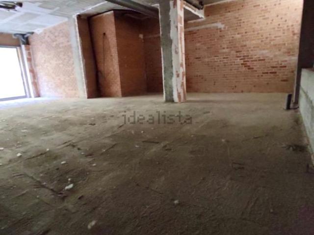 Local, Lleida