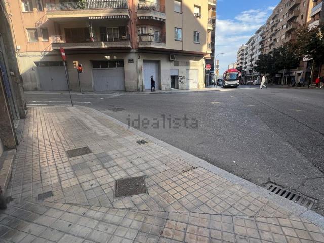 Local, Lleida