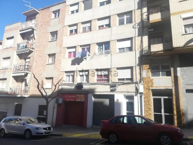 Local, Lleida