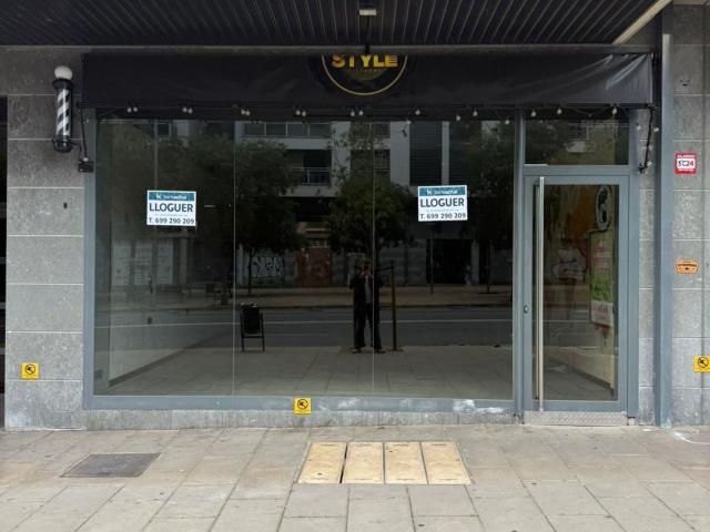 Local, Lleida