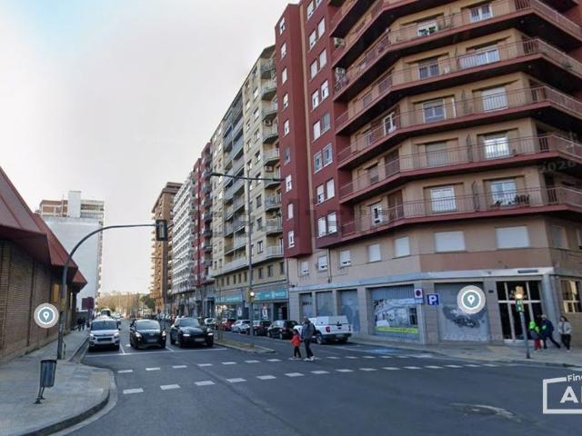 Local, Lleida
