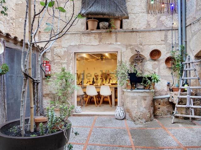 Local, Llucmajor