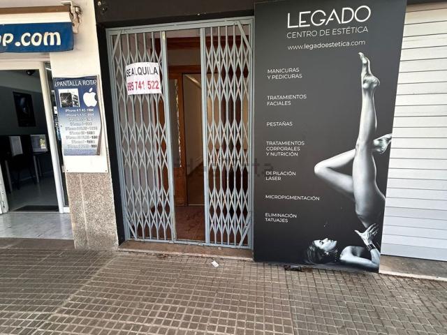 Local, Manacor