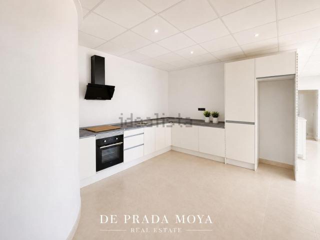 Local, Manacor