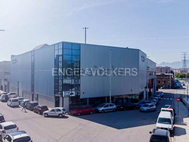 Local, Manresa