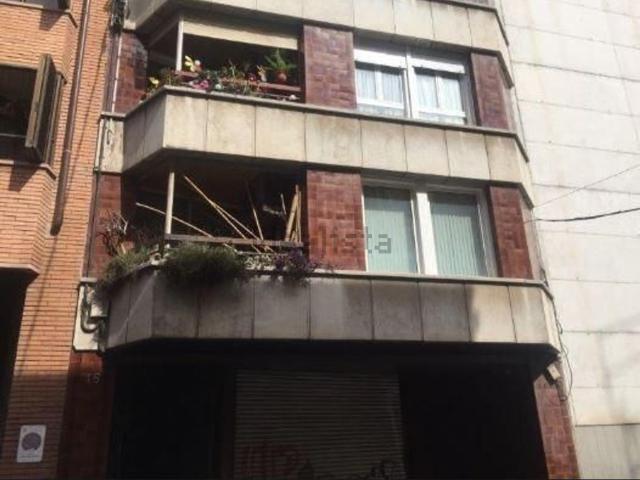 Local, Manresa