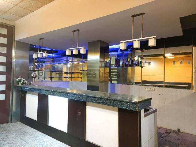 Local, Manresa