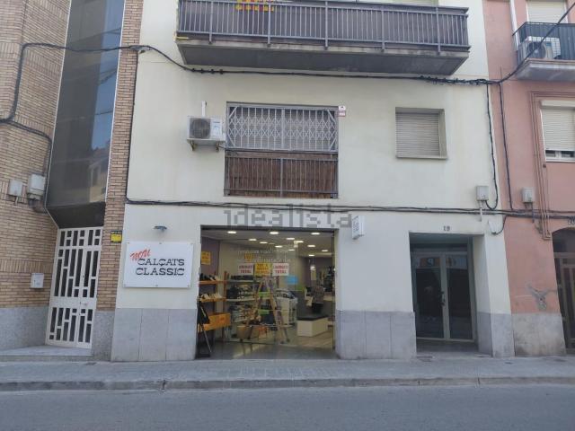 Local, Manresa