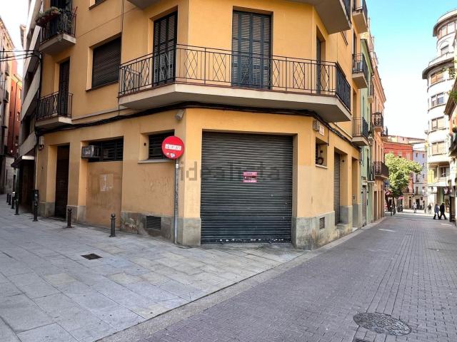 Local, Manresa