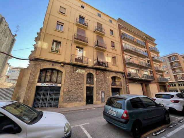 Local, Manresa