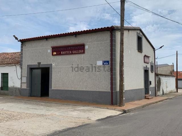 Local, Moraleja del Vino