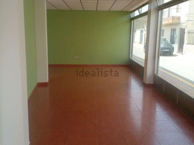 Local, Madrigueras