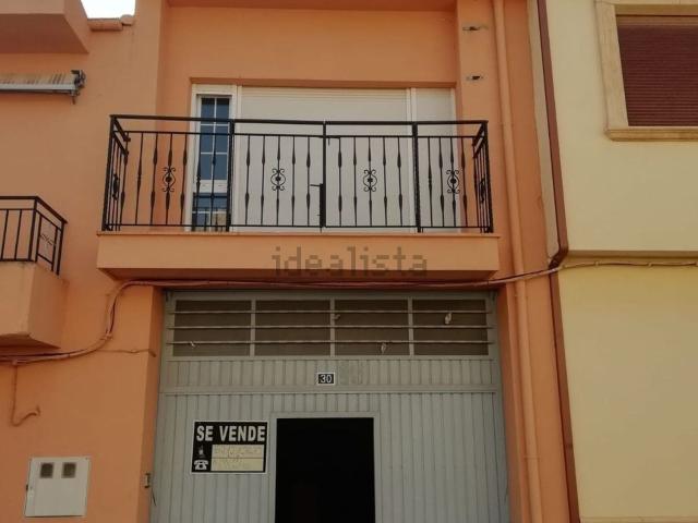 Local, Madrigueras