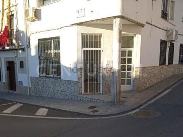 Local, Malpartida de Cáceres
