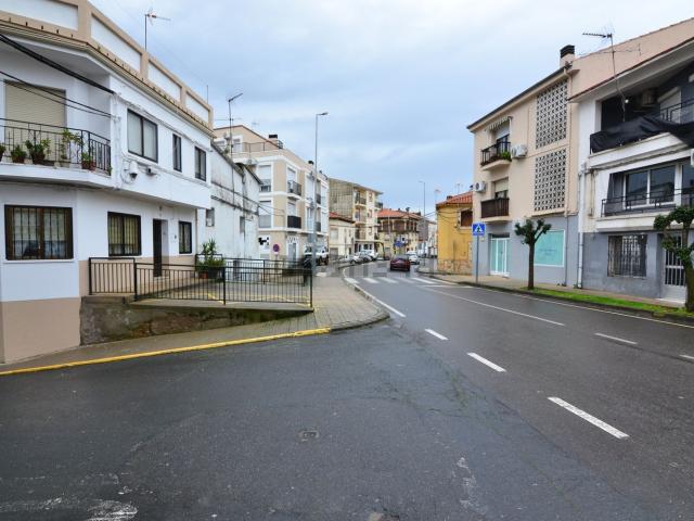 Local, Malpartida de Plasencia