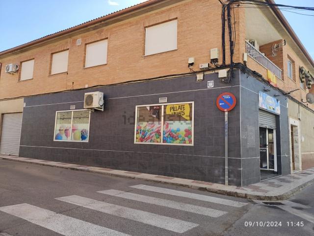 Local, Maracena
