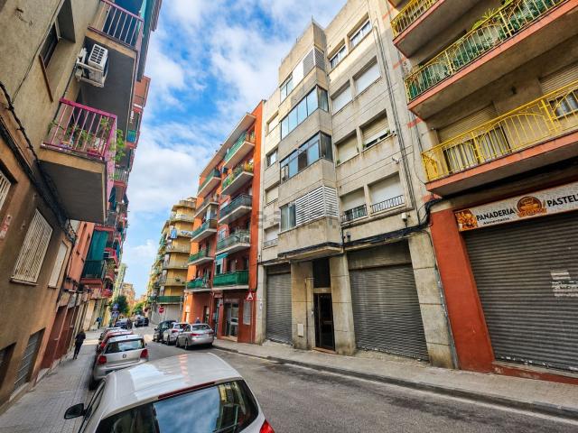 Local, Mataró
