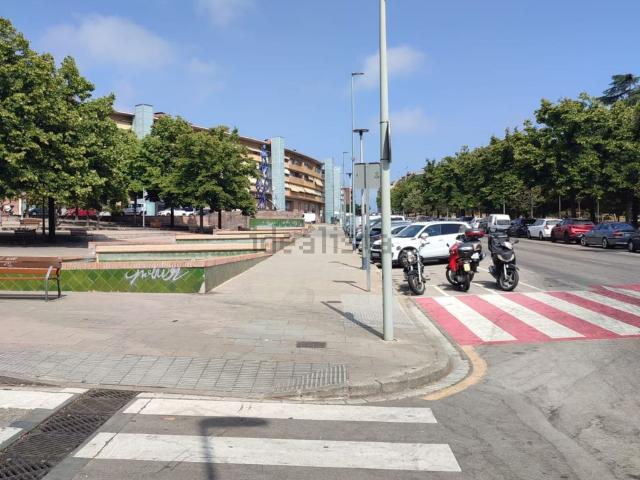Local, Mataró