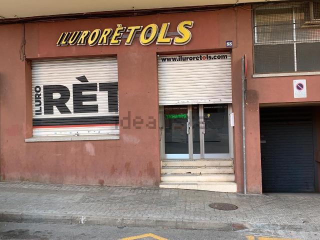 Local, Mataró