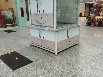 Local Mini Isla 10m? en plaza con amplio flujo peatonal corporativo