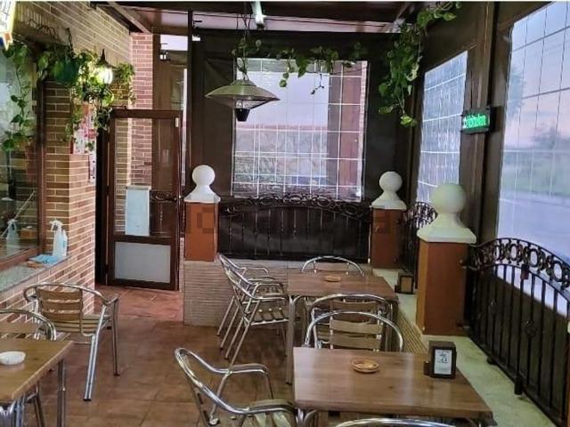 Local, Miajadas