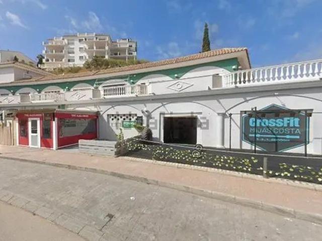 Local, Mijas