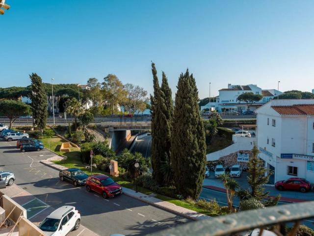 Local, Mijas