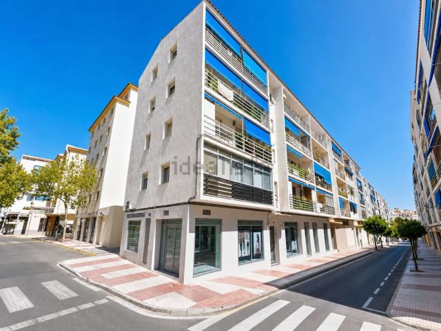 Local, Miraflores, Marbella