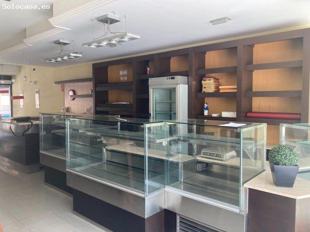 Local montado como cafeteria en buena zona
