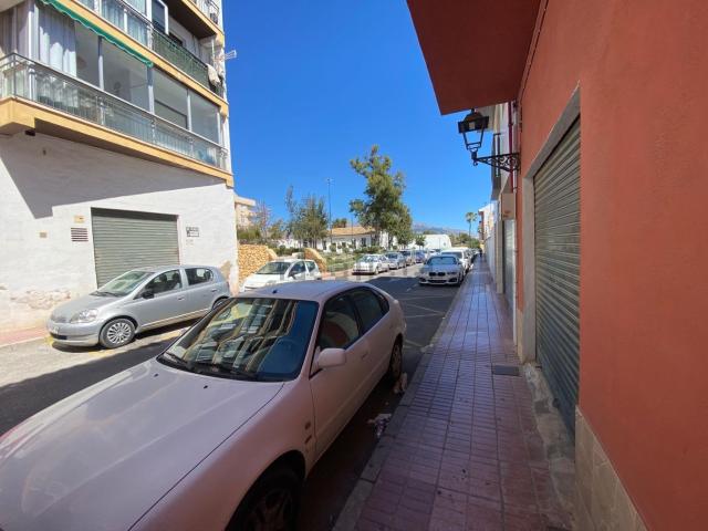 Local, Monovar