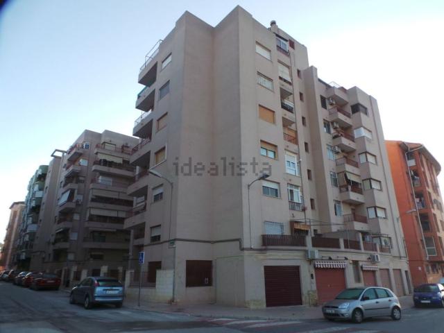Local, Monovar