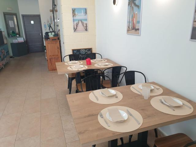 Local, Moraira