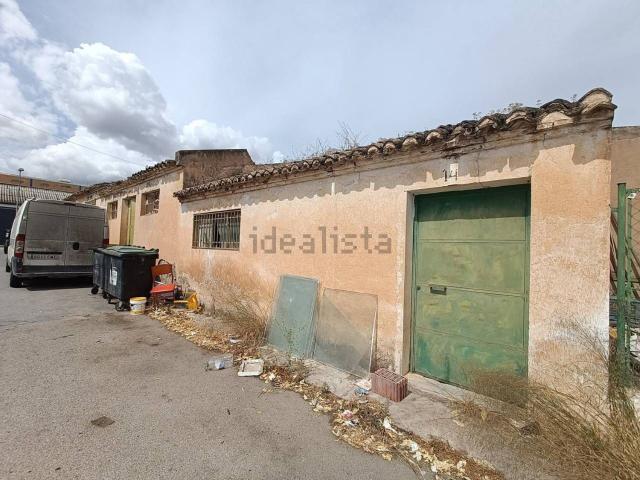 Local, Moraleda de Zafayona